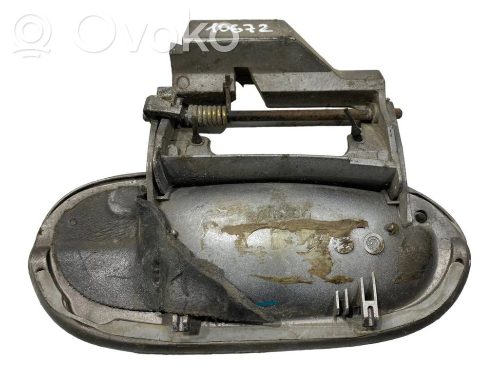 External opening handle