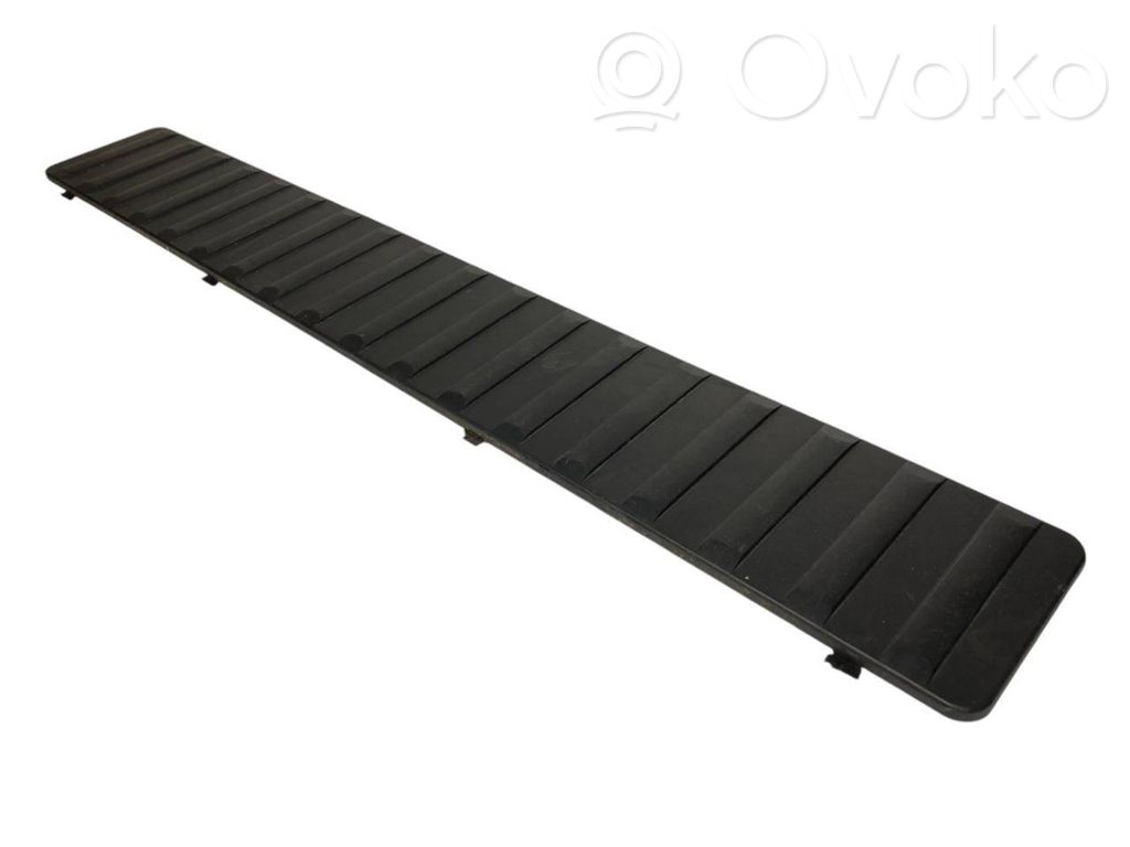 Lower decorative trim