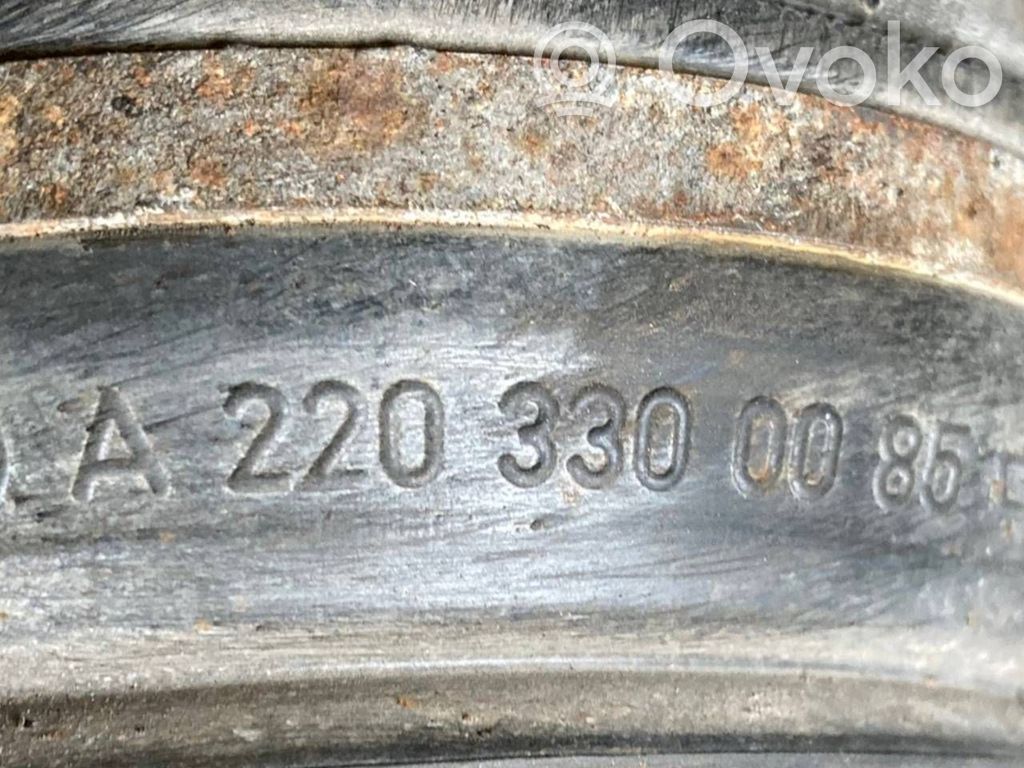 Priekšpusē gaisa amortizators ( pneimatiskā balstiekārta)