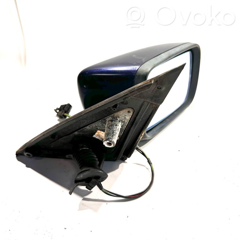 Mirror (electrically controlled)