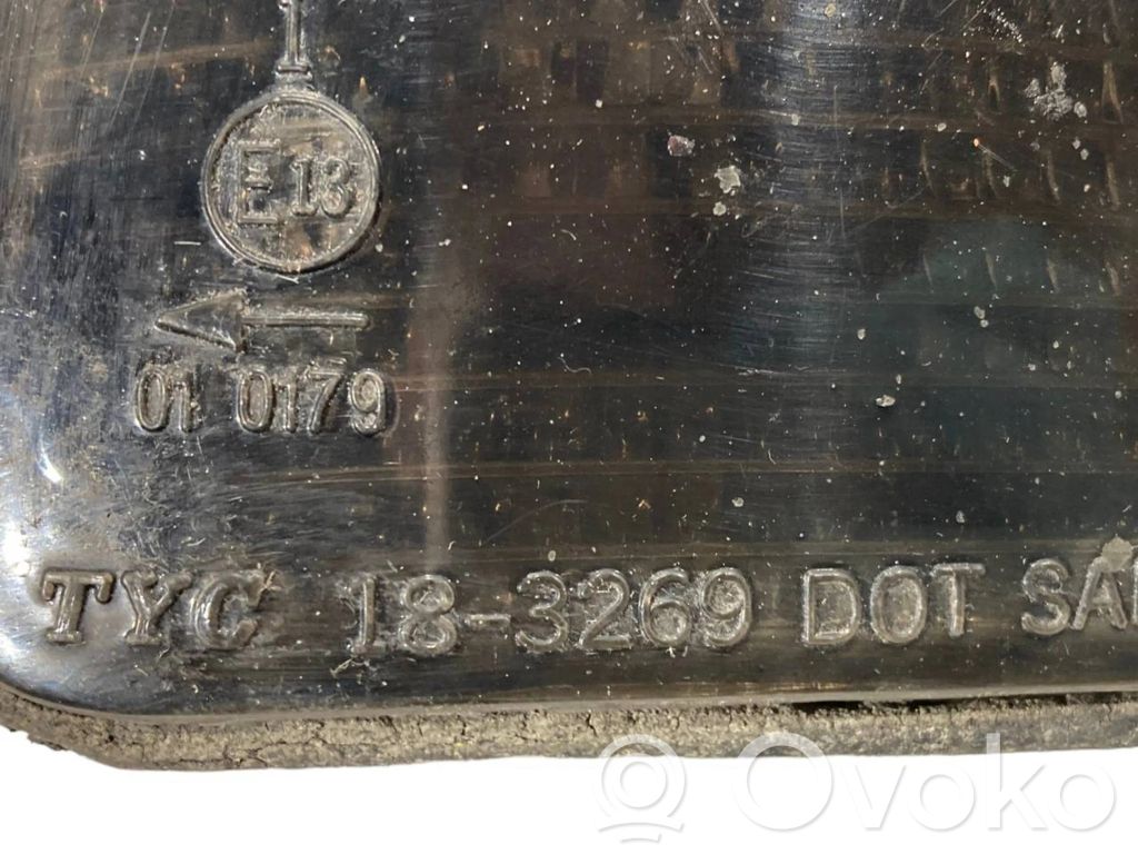 Priekšējais pagrieziena lukturis