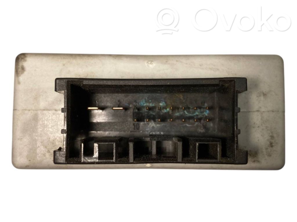 Trailer hitch control unit