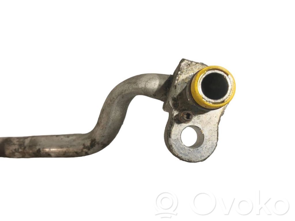 Air conditioner pipe(s) / hose(s)