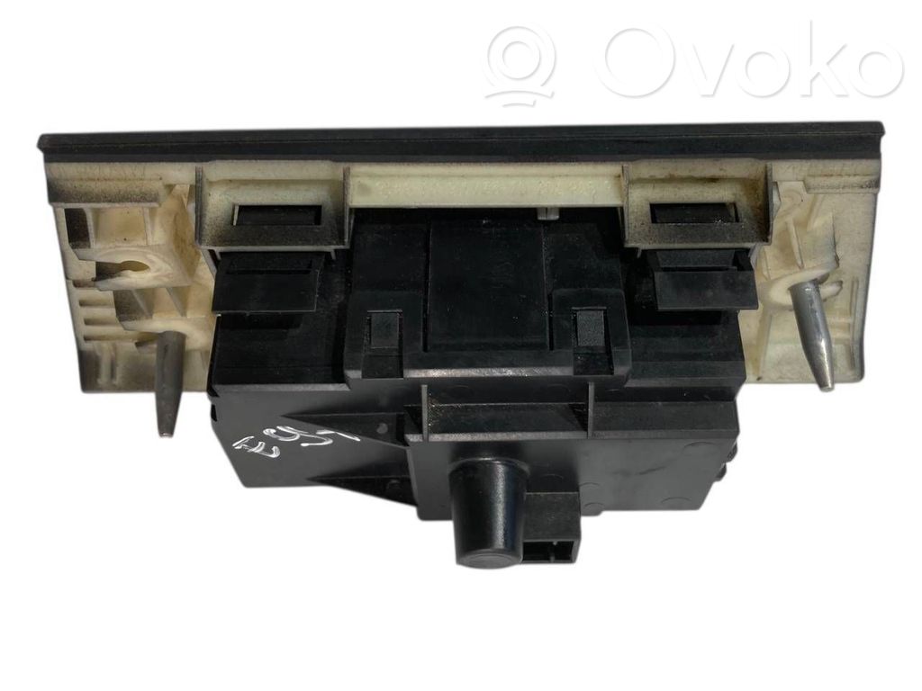 Headlight switch