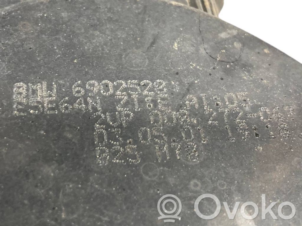 Aizmugurējais lukturis virsbūvē