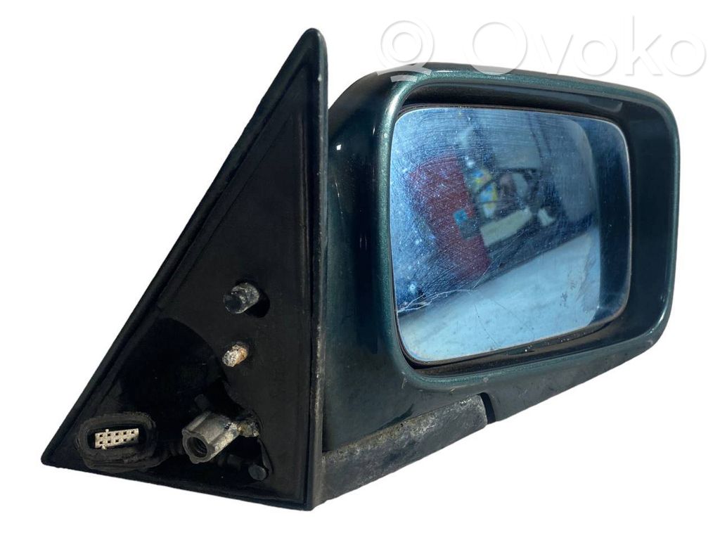 Mirror (electrically controlled)