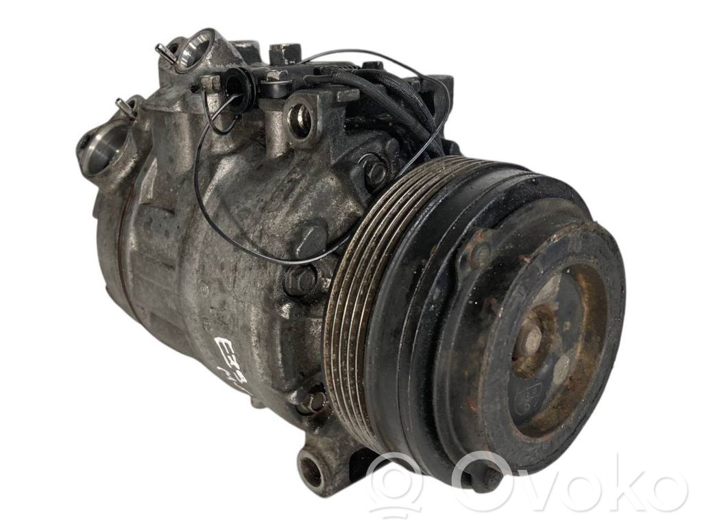 Air conditioner compressor (pump)