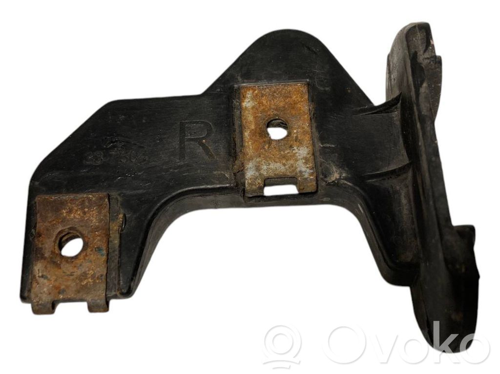Front bumper holder