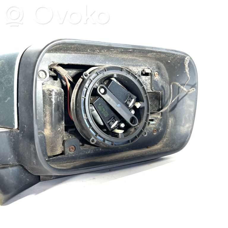 Mirror (electrically controlled)