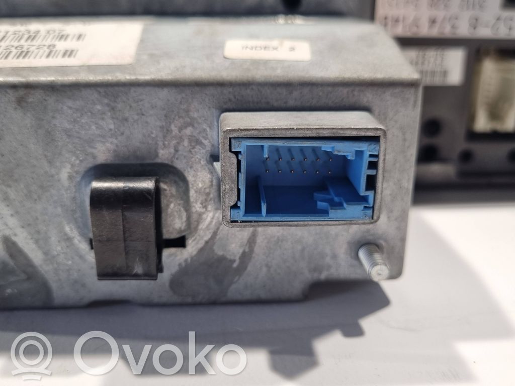 Radio / CD/DVD player / navigation