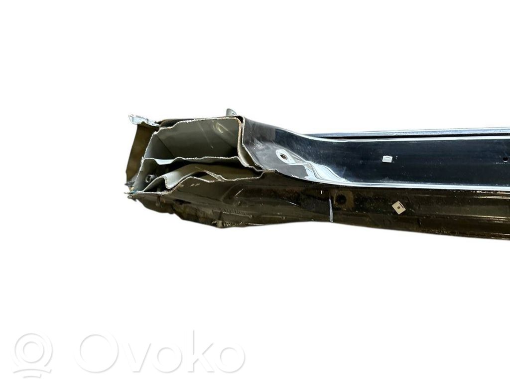 Sliekšņa daļa