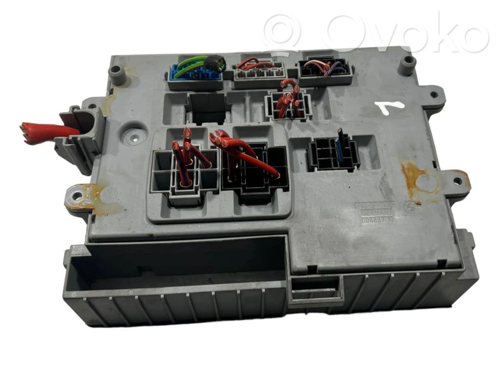 Fuse block