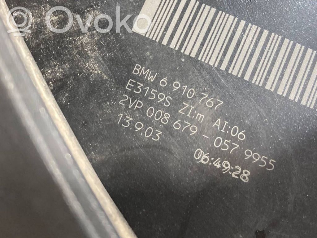 Aizmugurējais lukturis virsbūvē