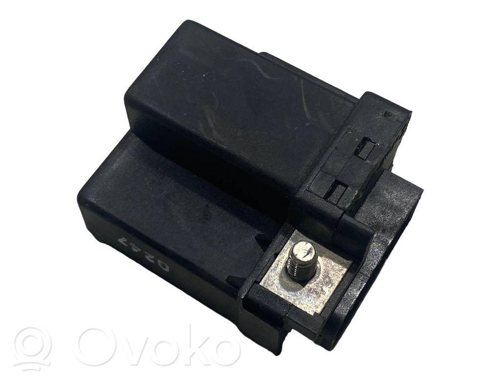 Glow plug relay