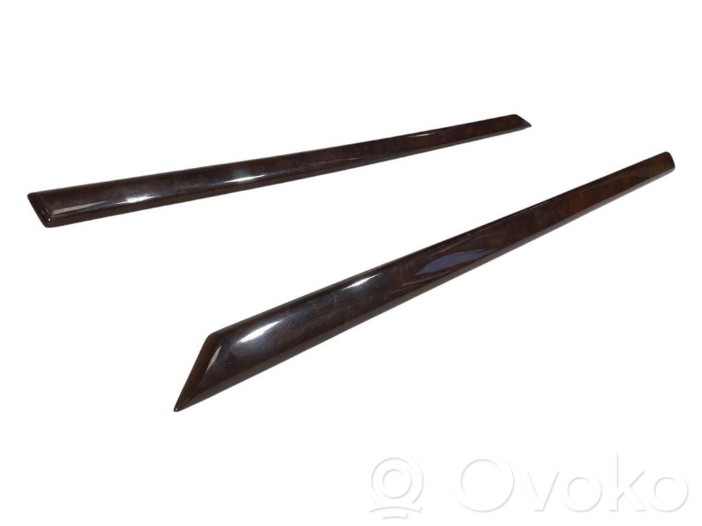 Salona dekoratīvās apdares komplekts