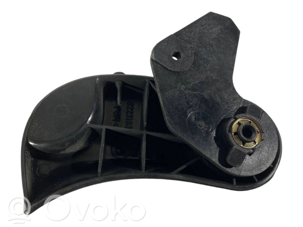 Engine hood release handle