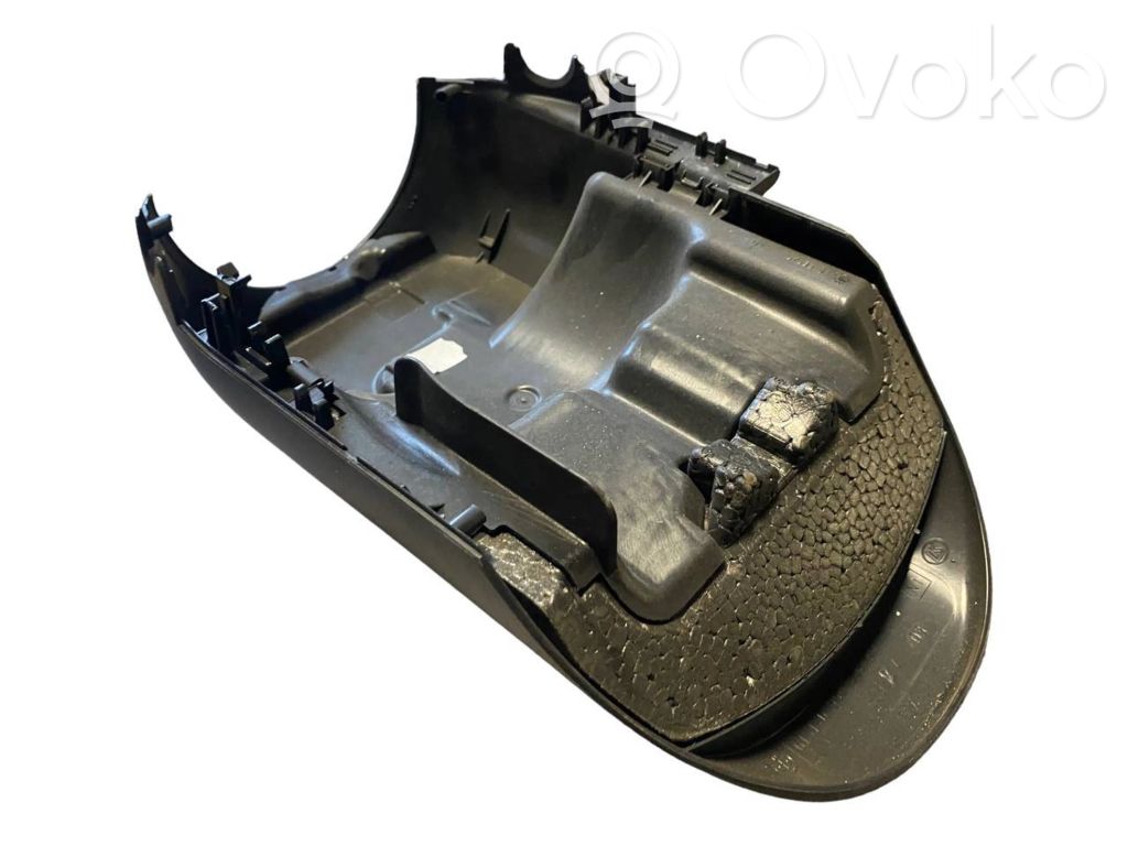 Steering axle trim