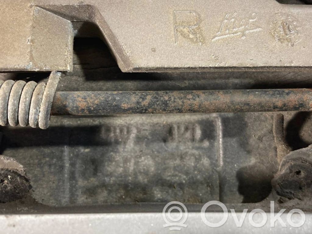 External opening handle