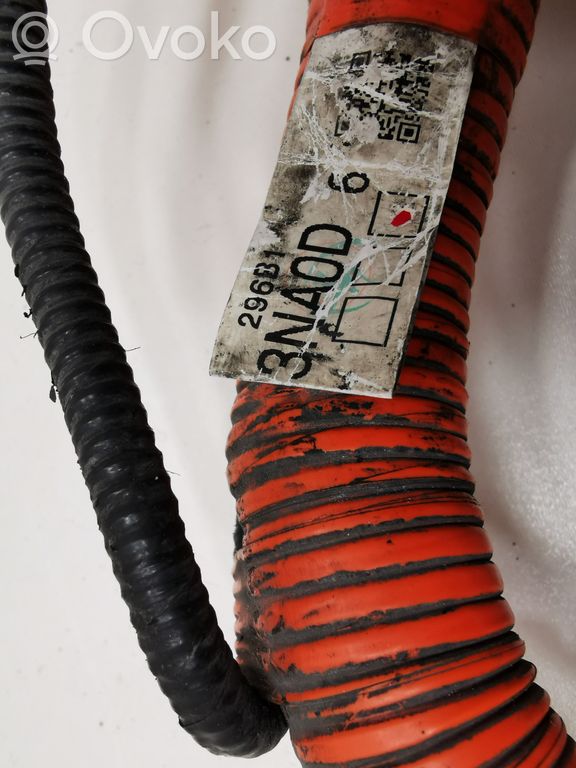 Elektriskās automašīnas uzlādes ligzda