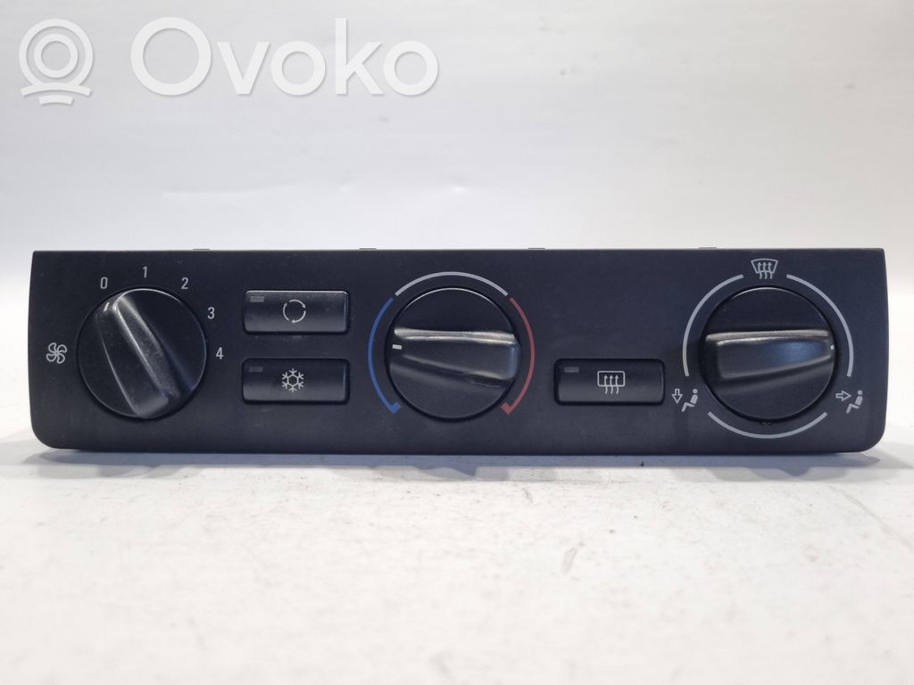 Air conditioning / climate control / interior heating control unit (in the passenger compartment)