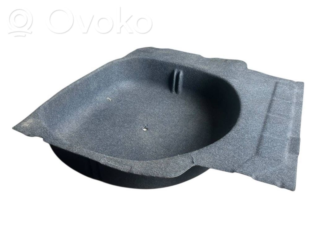 Bagāžnieka grīda / atslēgu komplekta turētājs