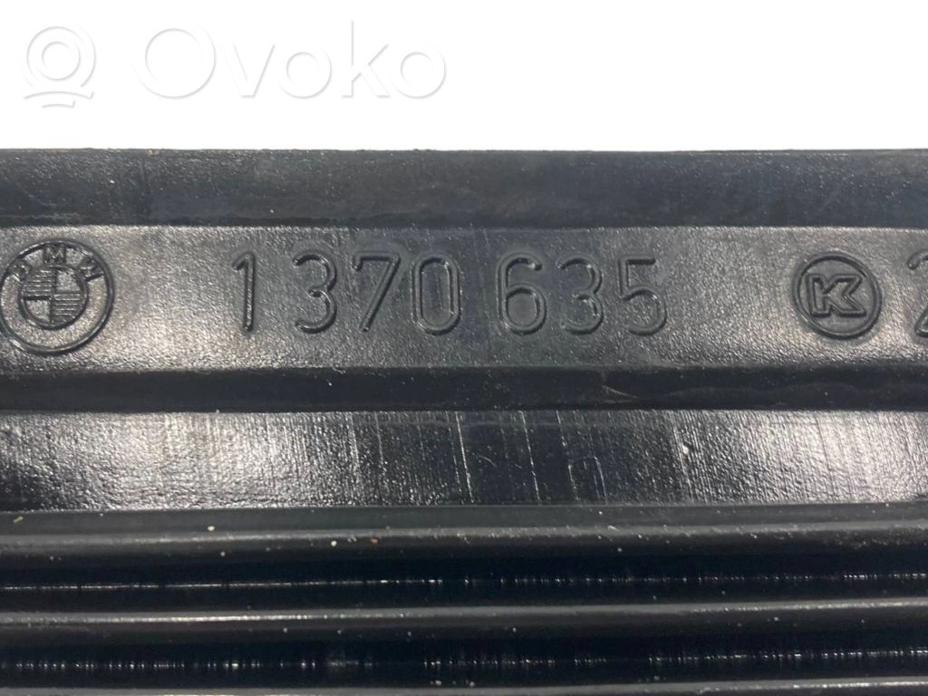 Salona gaisa truba (-s)