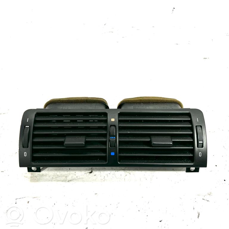 Side air grille