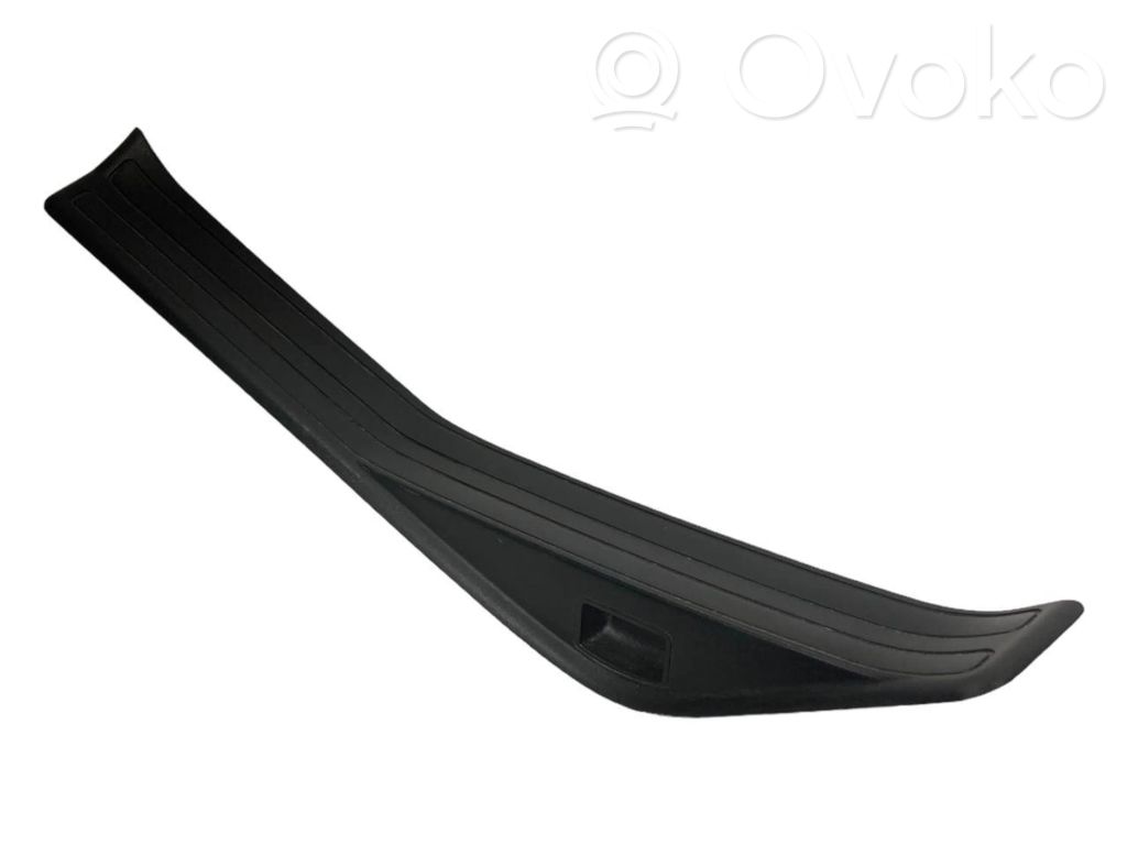 Rear door sill trim (inner)