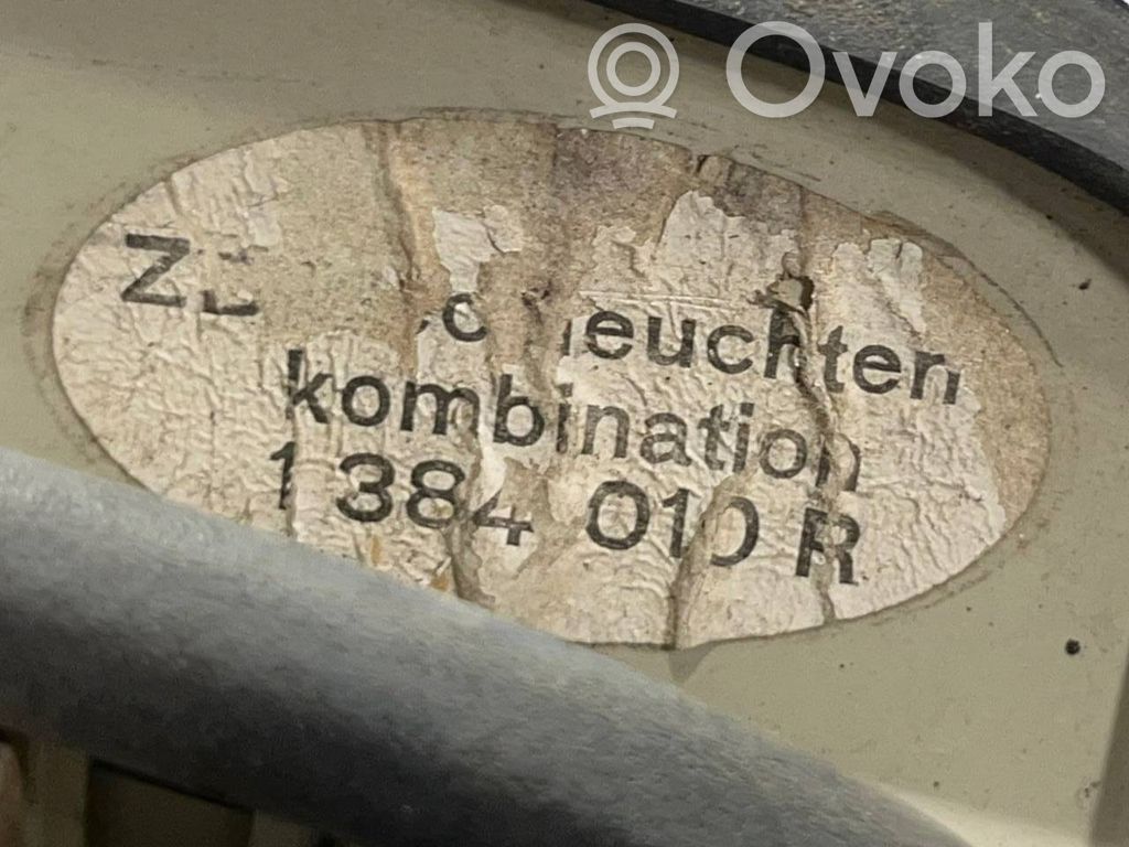 Aizmugurējais lukturis virsbūvē