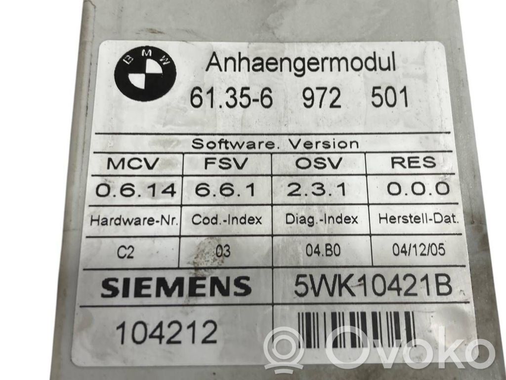 Piekabes āķa vadības bloks