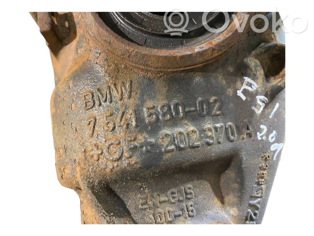 Aizmugurējais reduktors