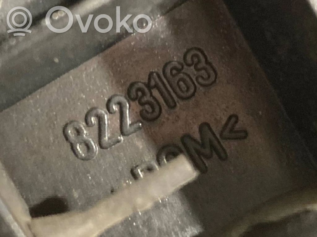Engine hood release handle