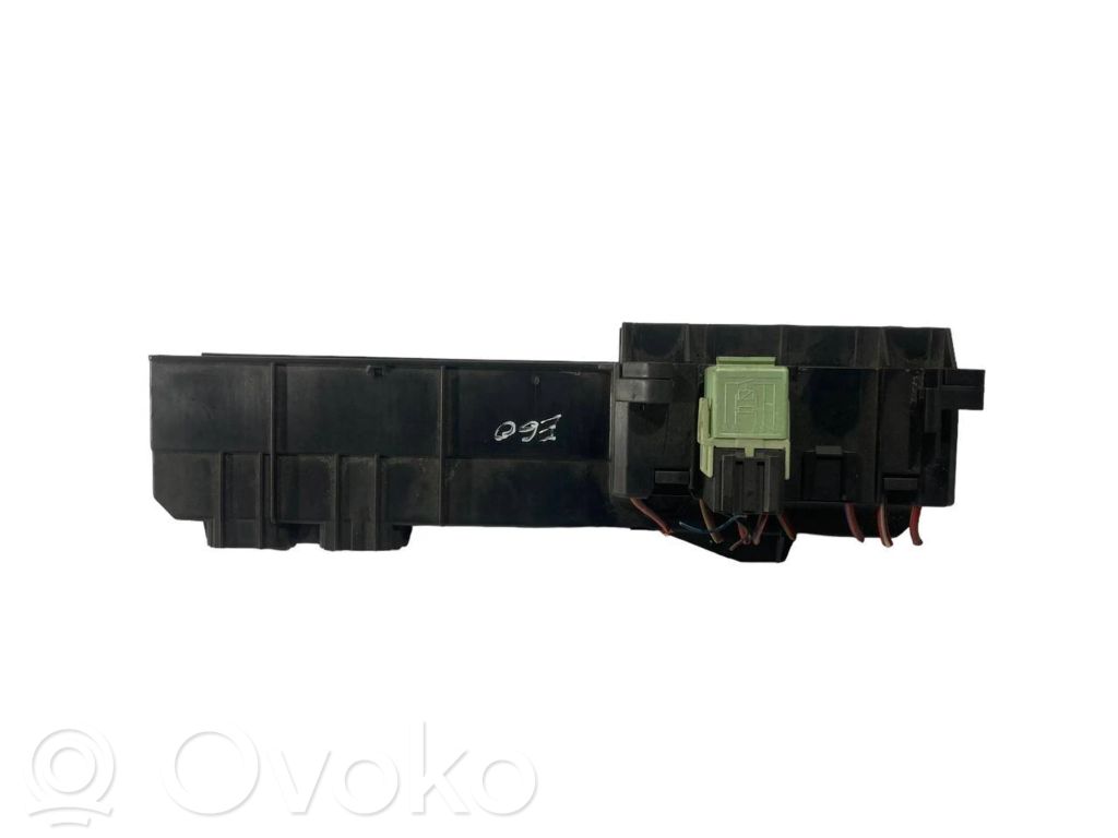 Fuse block