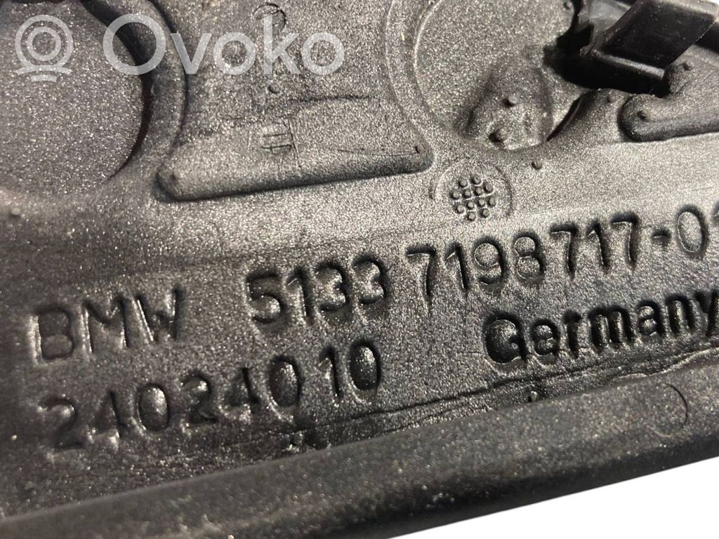 Spoguļa plastmasas dekoratīvā apdare