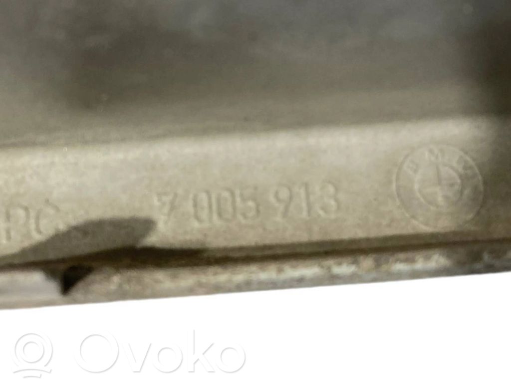 Dekoratīvās aizmugurē bampera ulikas