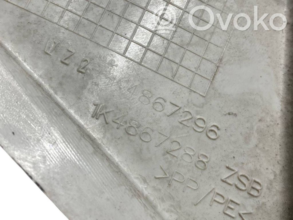 (D) statņa dekoratīvā apdare (augšdaļa)