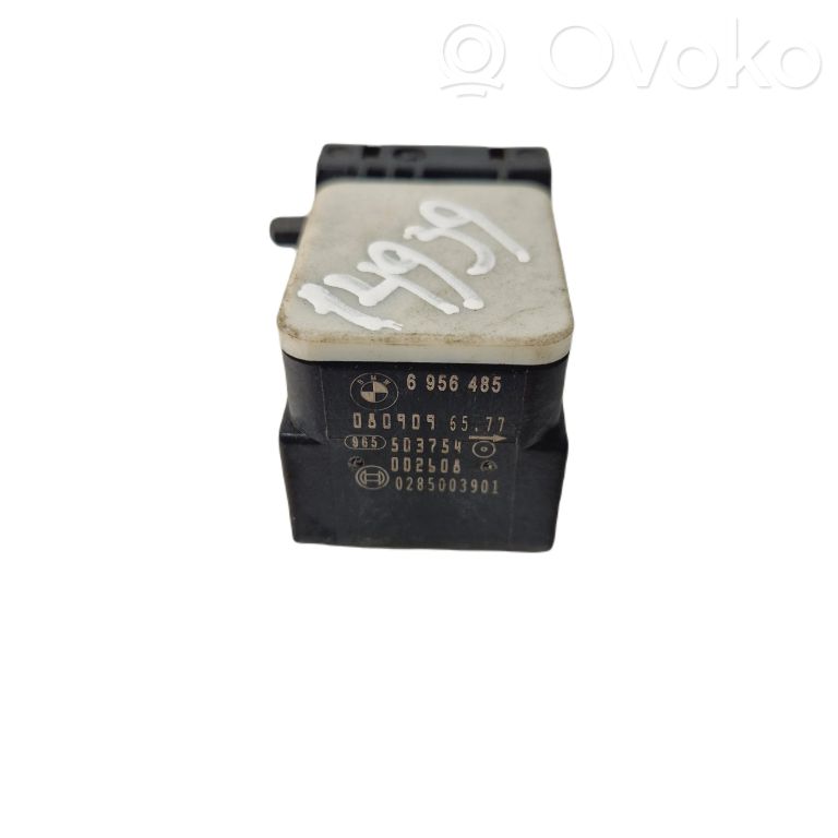 Airbag impact sensor