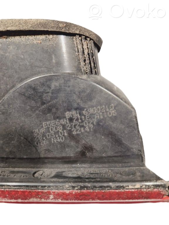 Aizmugurējais lukturis virsbūvē