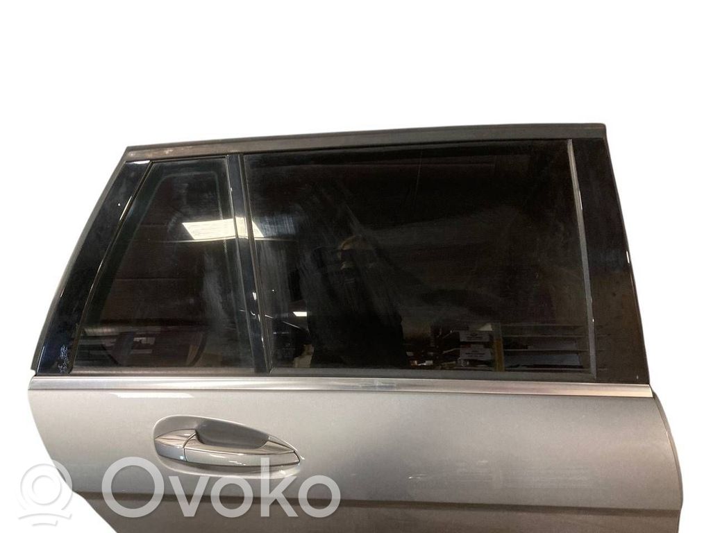 Rear door