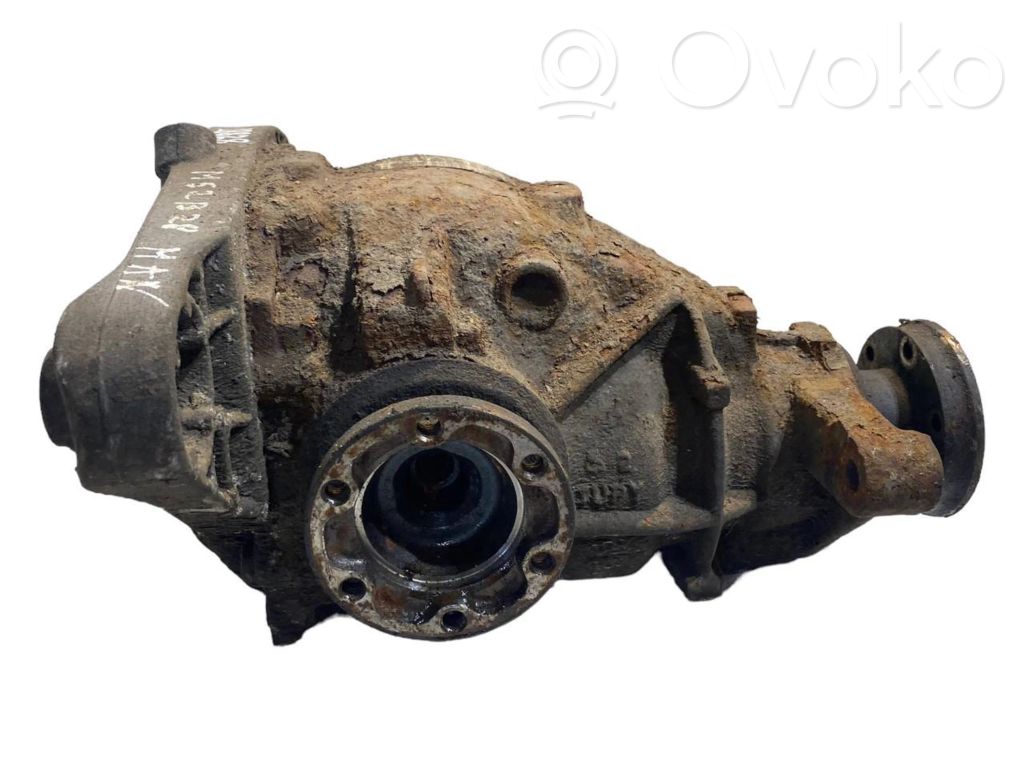 Aizmugurējais reduktors