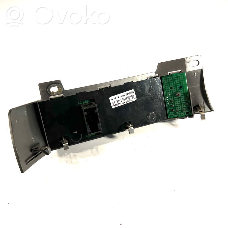 Headlight switch
