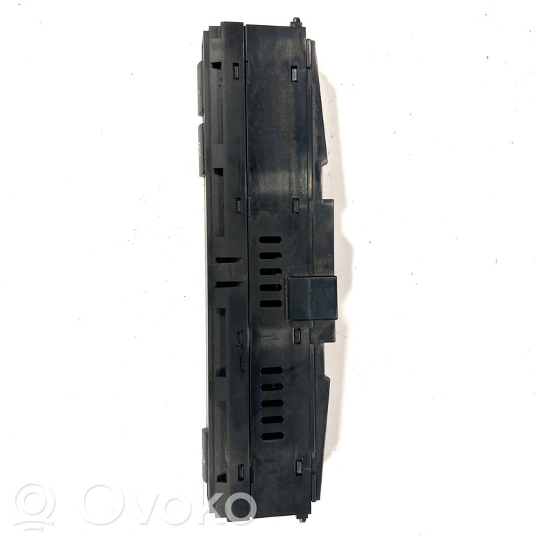 Seat heating switch
