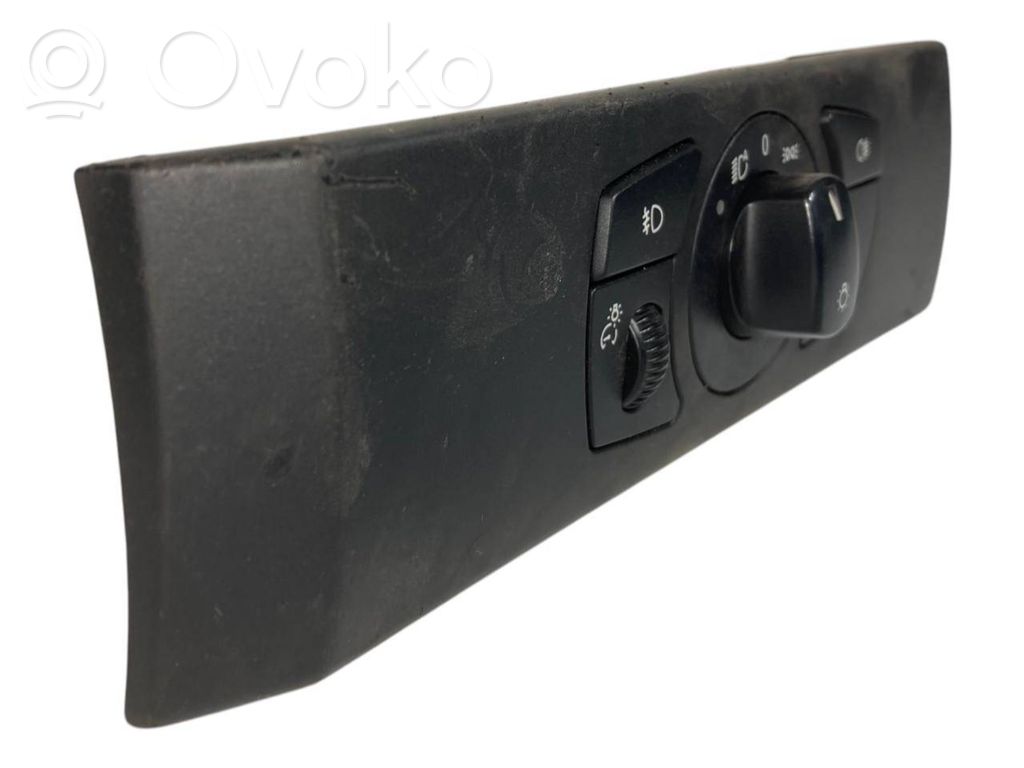 Headlight switch