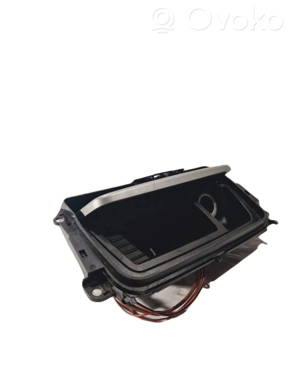 Cita veida salona detaļa