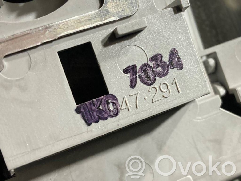 Aizmugurējo vietu apgaismojums