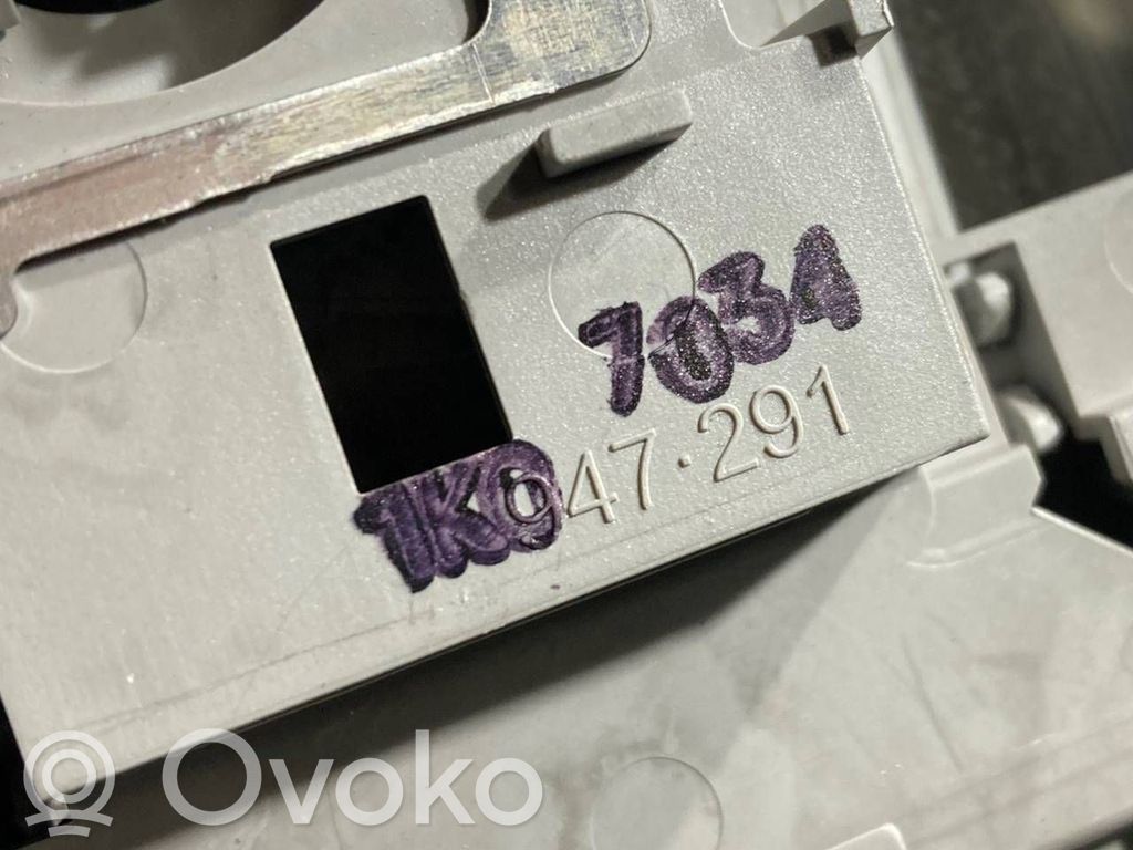 Aizmugurējo vietu apgaismojums