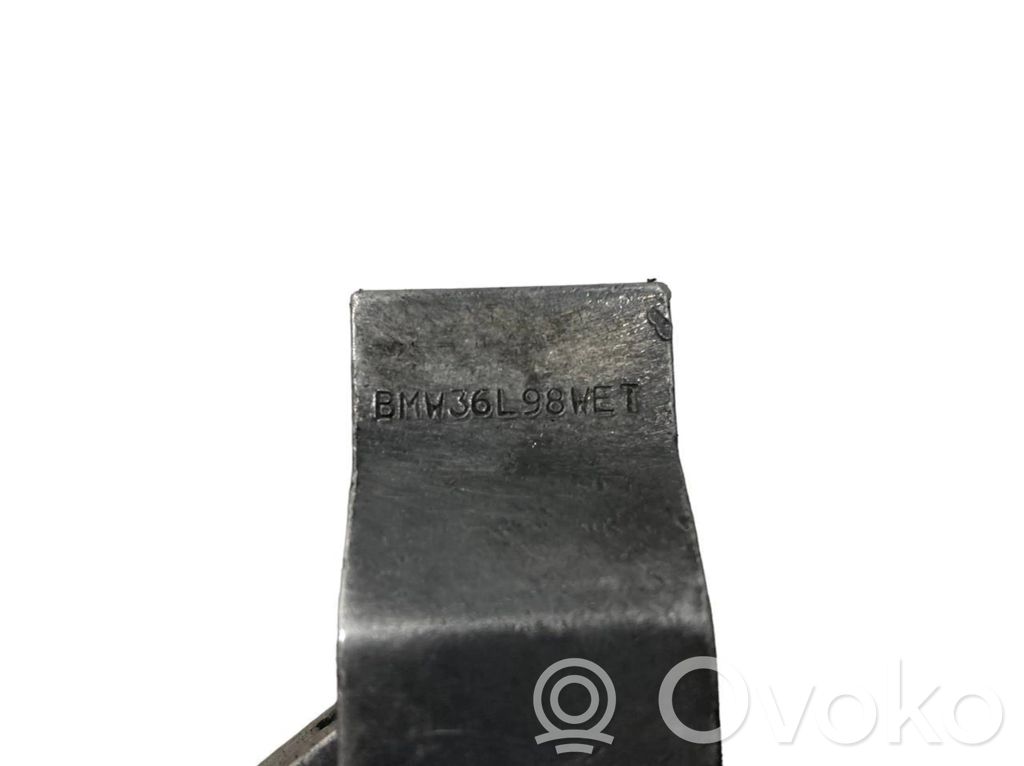 Kardāna / stūres krustsavienojums