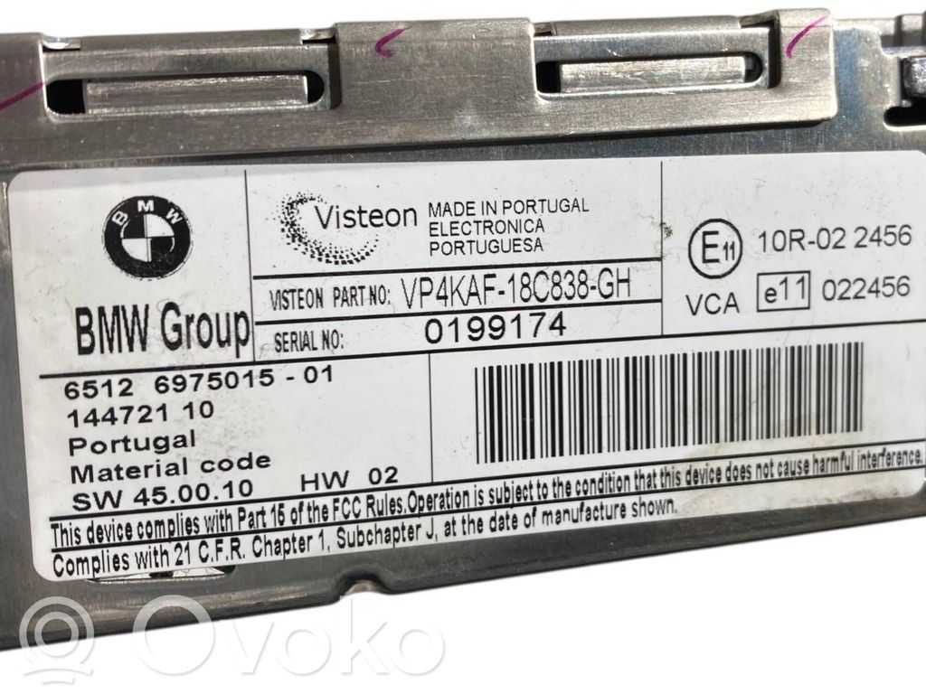 Radio / CD/DVD atskaņotājs / navigācija