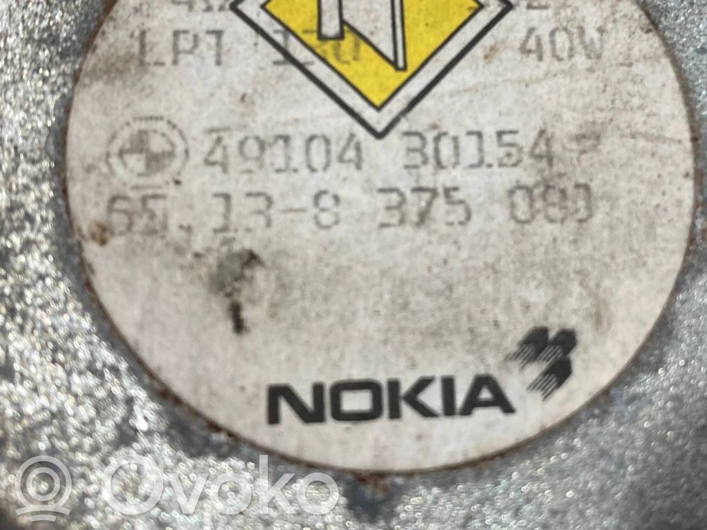 Augsto frekvenču skaļrunis (-i) priekšējās durvīs