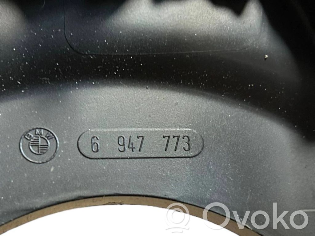 Stūres ass dekoratīvā apdare